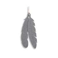 Decorative felt feathers