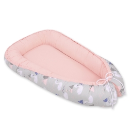 Babynest- Swans gray/powder pink
