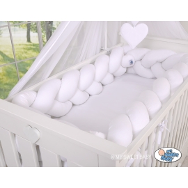White braided knot bumper