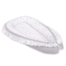 Doublesided Babynest with a ruffle - mini gray stars/gray