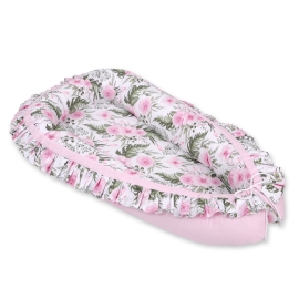 Doublesided Babynest with a ruffle - peony flower pink/pink