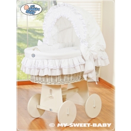Wicker crib with wheels