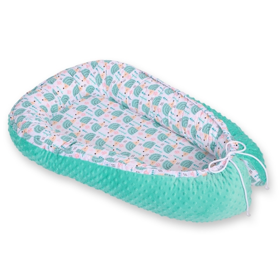 Baby nest minky - hedgehogs mint