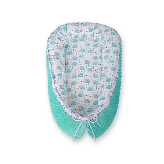 Baby nest minky - hedgehogs mint