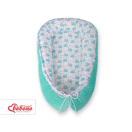 Baby nest minky - hedgehogs mint