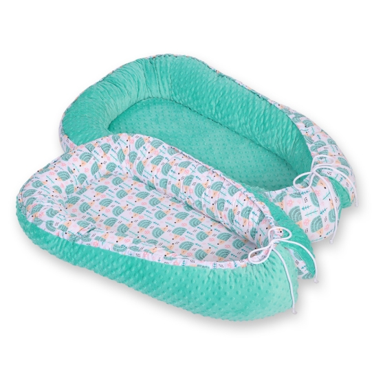 Baby nest minky - hedgehogs mint