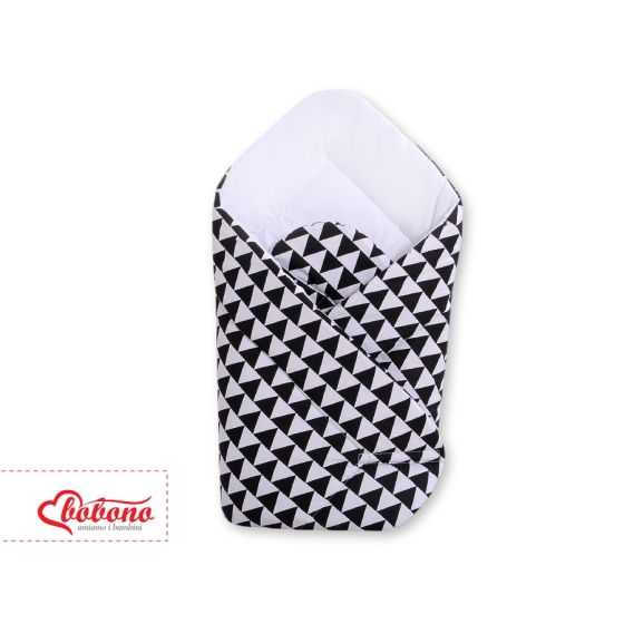 Babynest with stiffenig- triangles black
