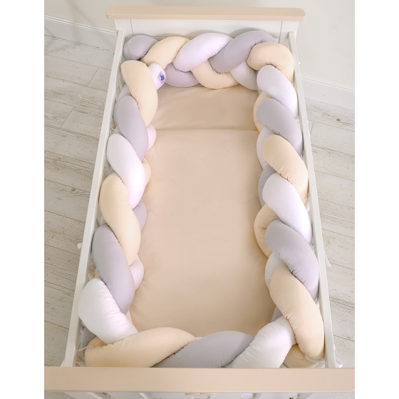 Knotted crib bumper