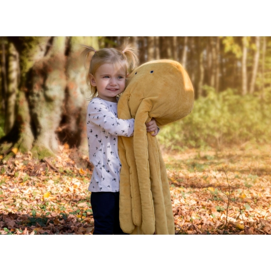 Cuddly octopus - honey yellow