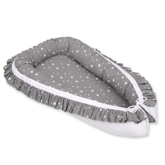 Doublesided Babynest with a ruffle - mini stars white/white