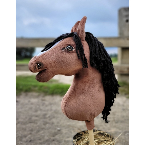 Hobby Horse - bay horse A3