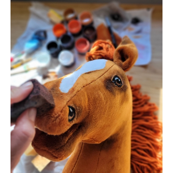Hobby Horse  - chestnut stick horse A3