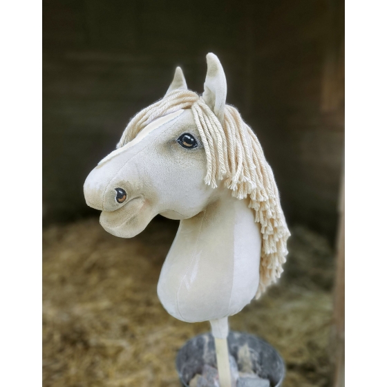 Hobby Horse in Cremello size A3 for Sale