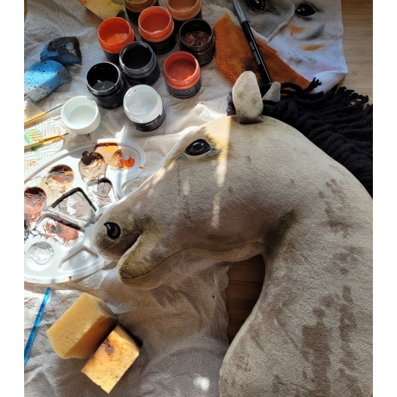 Hobby Horse - dun horse A3