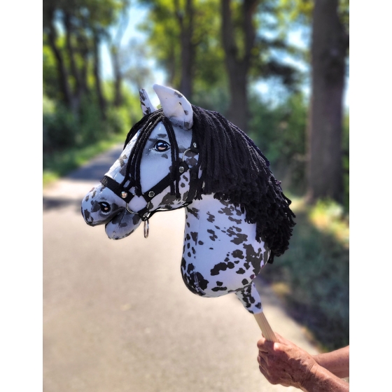 Hobby Horse - leopard horse with a black mane A3