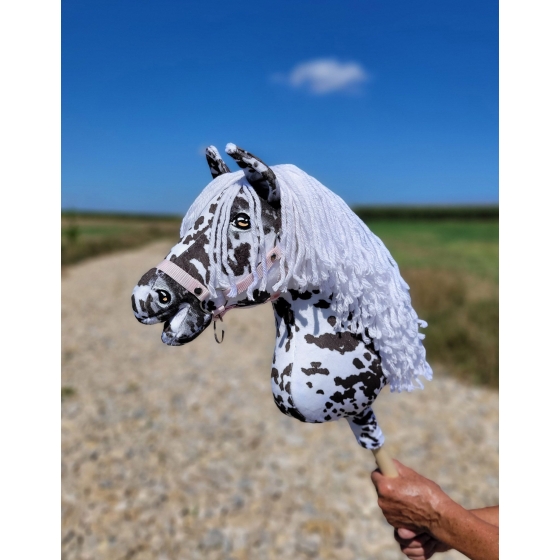 Hobby Horse - leopard horse with a white mane A3