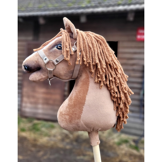 Hobby Horse - light chestnut horse A3