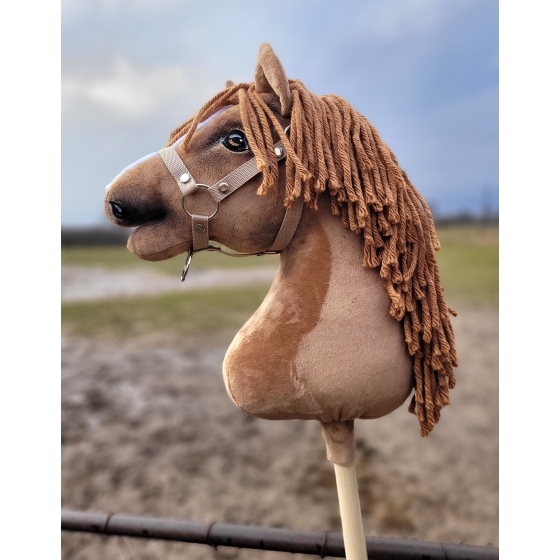 Hobby Horse - light chestnut horse A3