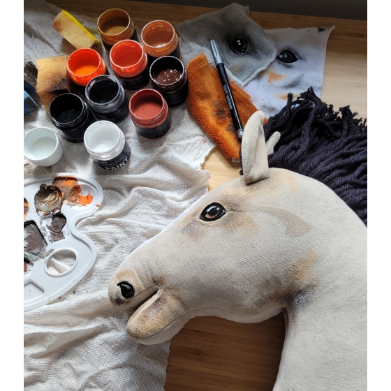 Hobby Horse - light dun horse A3