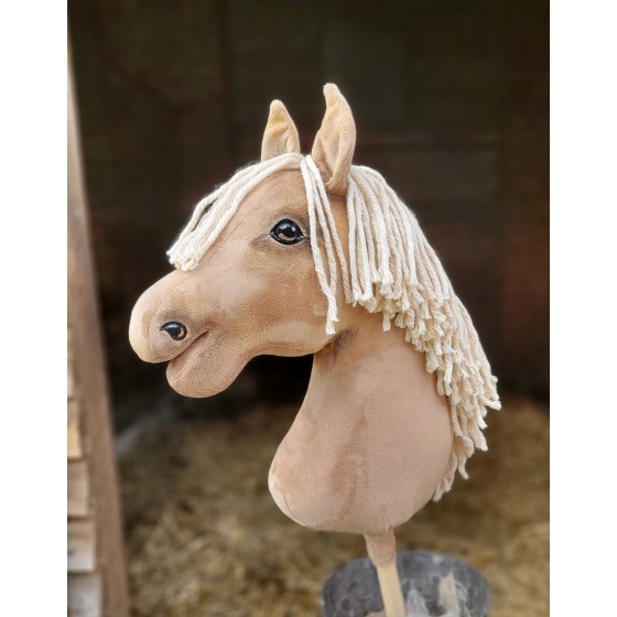Hobby Horse - palomino horse A3