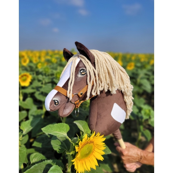Hobby Horse - western IV dark bay horse A3