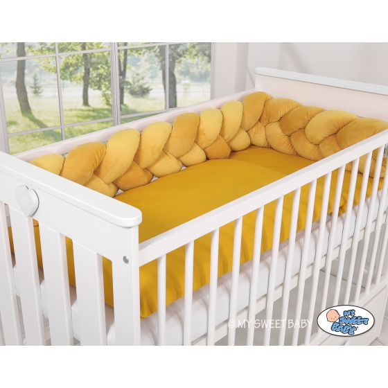 Plush Knotted Cot Bumper