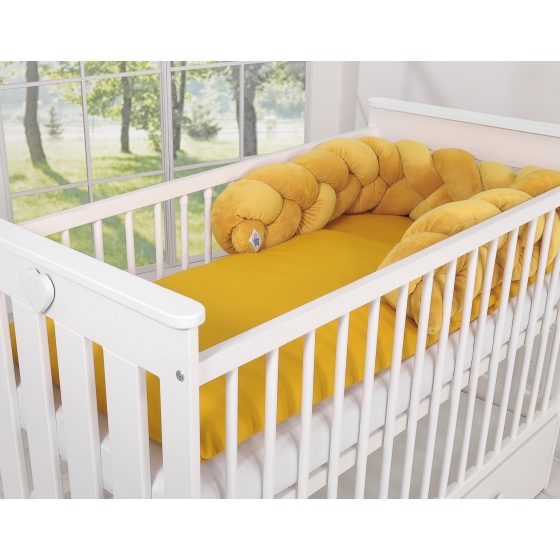 Cosy plush baby bed bumper braided