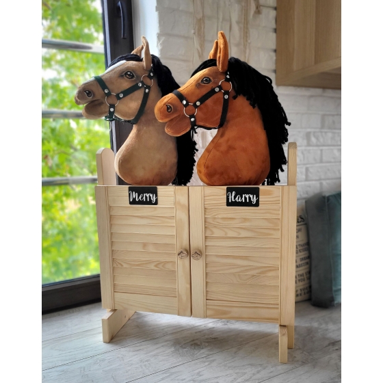 Large double Hobby Horse stable with doors
