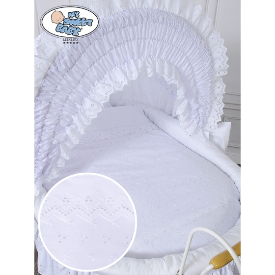 White Moses Basket in Retro Style Wicker Crib Charlotte
