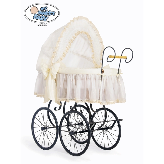 Vintage moses basket Elisa Cream with big Wheels