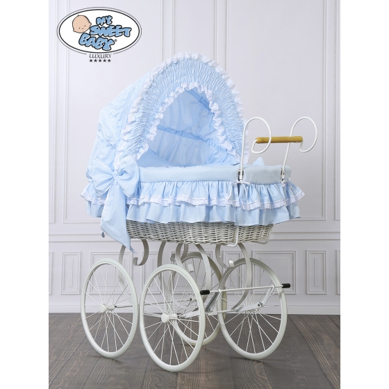 Retro wicker crib for baby boy - Blue bedding set