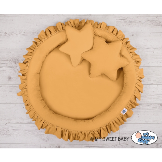 Nest with flounce - honey yellow